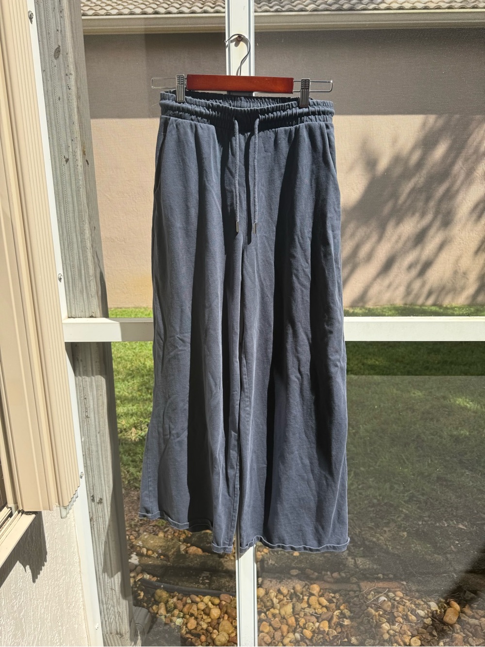 Zara Wide-Leg Drawstring Pants in Charcoal